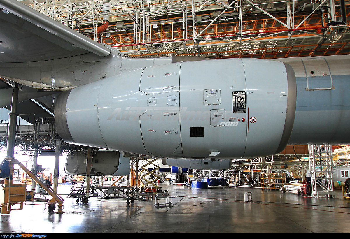 Rolls Royce Trent 700 Engine Large