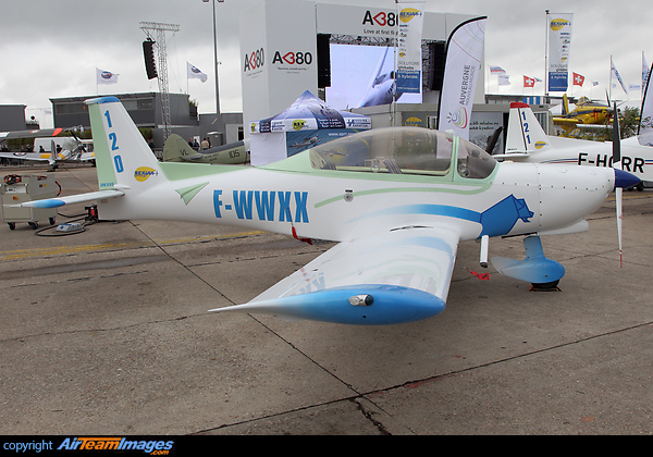 Wwxx ... airteamimages.com/issoire-apm-30-lionceau_F-WWXX_-private_125612.html