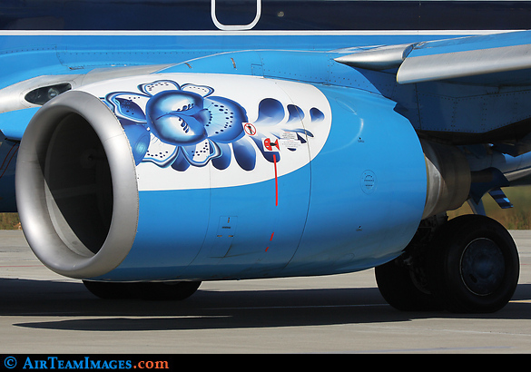 Closeup of the CFM56-7B22 engine Boeing 737-7L9