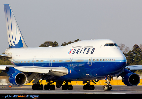 Boeing 747-422 Boeing 747-422