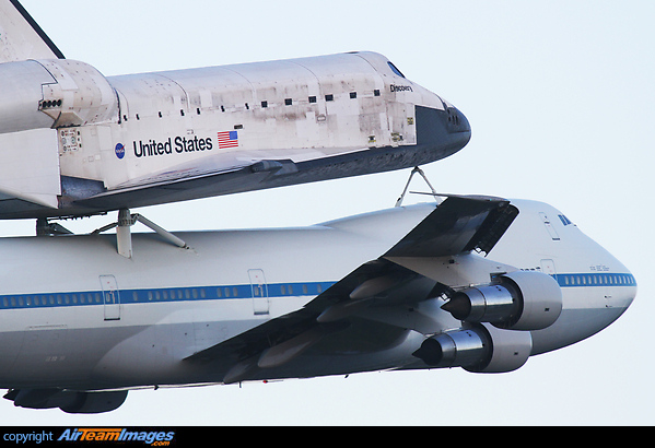 Boeing 747 & Space Shuttle Boeing 747 & Space Shuttle