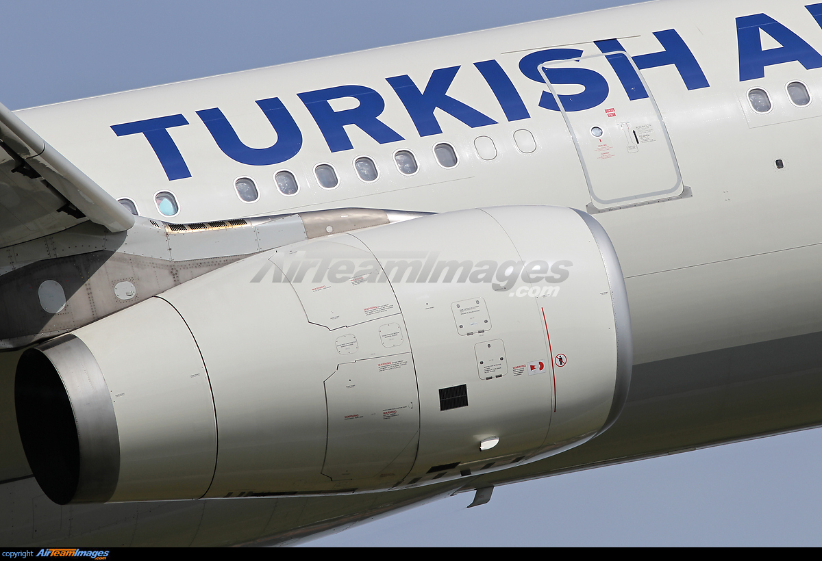 Rolls Royce Trent 700 Engine Large