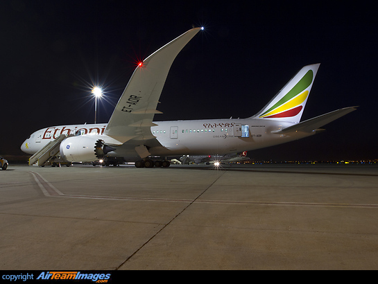 Boeing 787-860 Dreamliner Boeing 787-860 Dreamliner