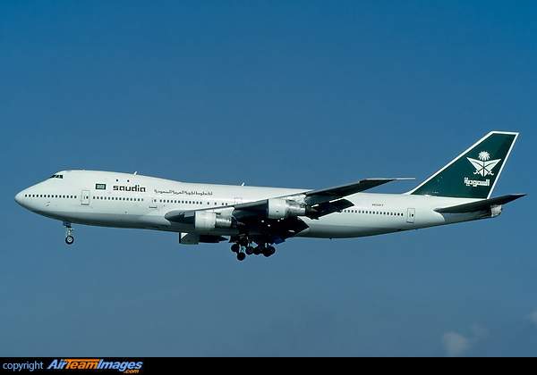 Leased from Tower Air in incomplete livery without cheatline. Boeing 747-121