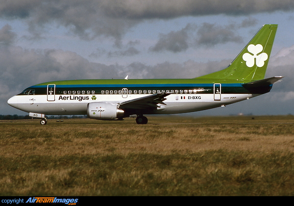 Boeing 737-548 Boeing 737-548