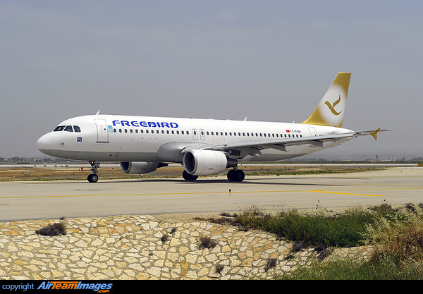 Airbus A320-214 Airbus A320-214