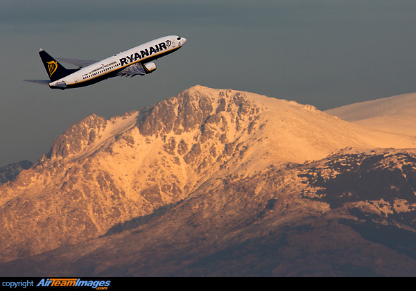 Boeing 737-8AS Boeing 737-8AS