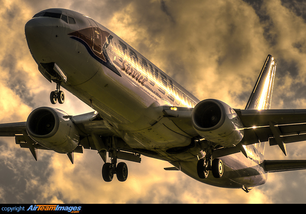 Boeing 737-8Q8 Boeing 737-8Q8