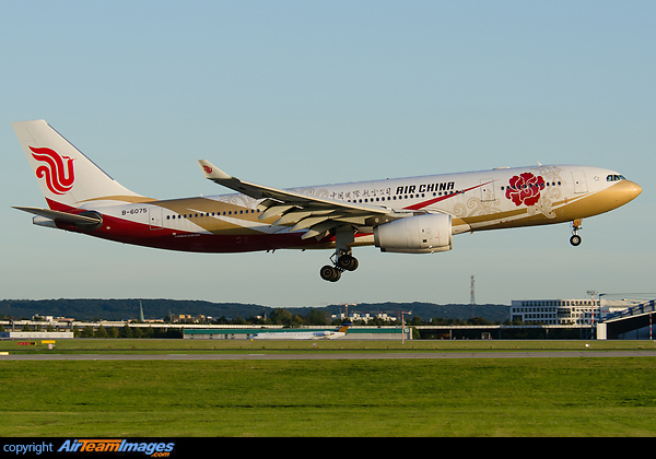 Airbus A330-243 Airbus A330-243