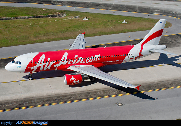 Airbus A320-216 Airbus A320-216