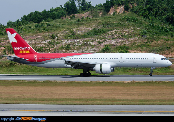 Boeing 757-2Q8 Boeing 757-2Q8