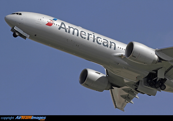 Boeing 777-323/ER Boeing 777-323/ER