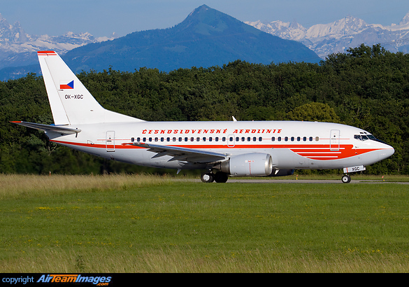 CSA Boeing 737-500 in red retro livery departing from Geneva airport Boeing 737-55S