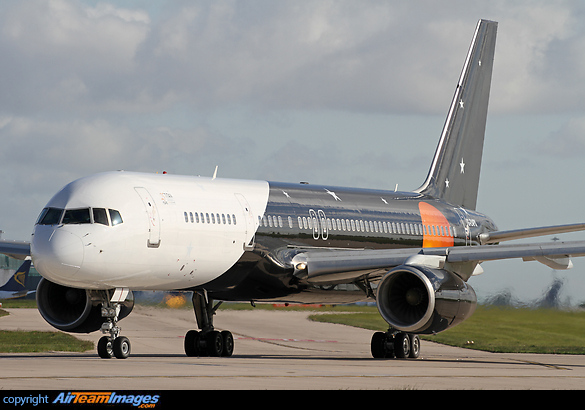 Boeing 757-256 Boeing 757-256