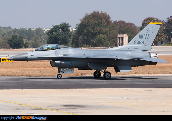 F-16CM Fighting Falcon F-16CM Fighting Falcon