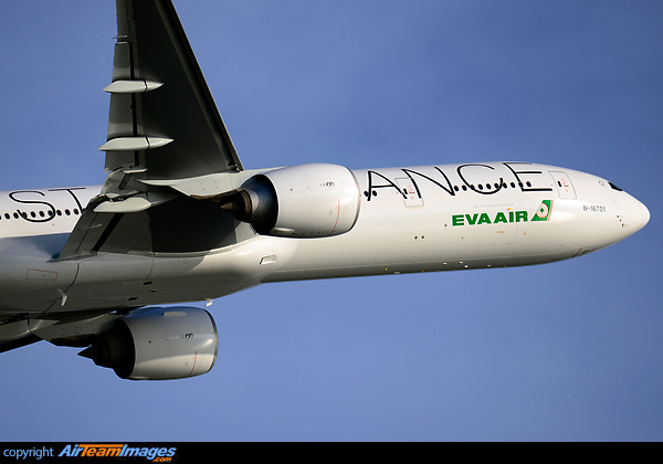 Taiwan based EVA AIR will become the latest member of the Star Alliance network on 18 June 2013. The airline's first Star Alliance logo jet made its debut today ahead of the official date. Boeing 777-35E/ER