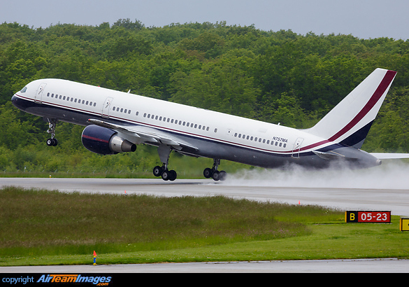 Mid East Jet Boeing 757 N757MA departing from Geneva airport in the rain, generating some spray. Boeing 757-24Q