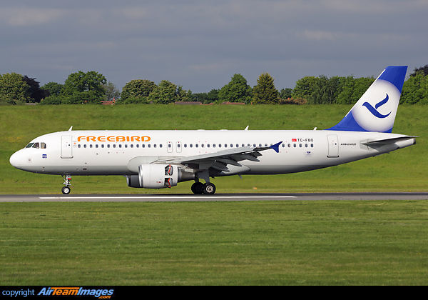 Airbus A320-214 Airbus A320-214