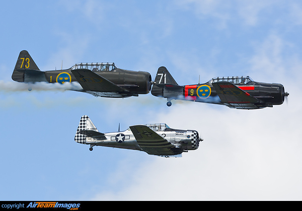 Swedish Air Force Historic Flight T-6 team with Sk16 SE-FUD and SE-FVU in Swedish Air Force colours and SE-FUZ in USAF paint scheme SAFHF T-6 Team