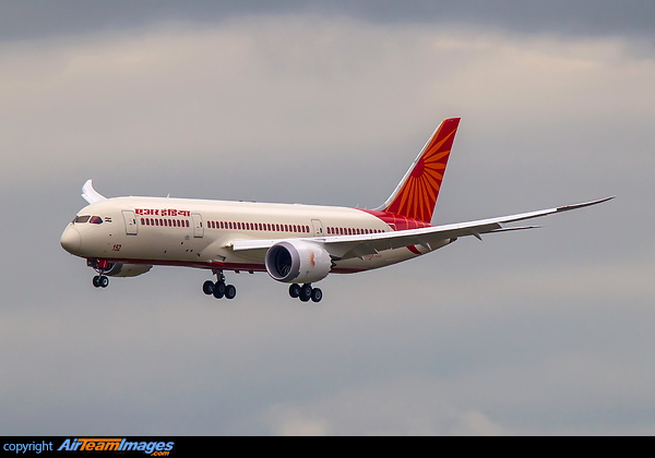 Boeing 787-8 Dreamliner Boeing 787-8 Dreamliner