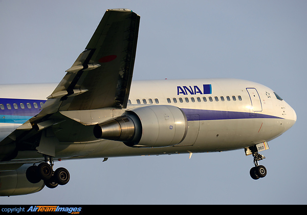 Boeing 767-381 Boeing 767-381