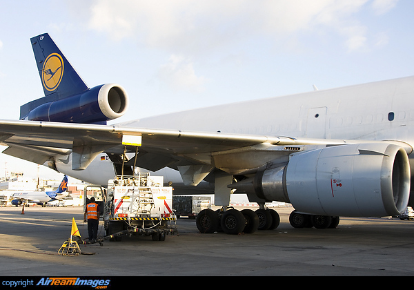 McDonnell Douglas MD-11F McDonnell Douglas MD-11F