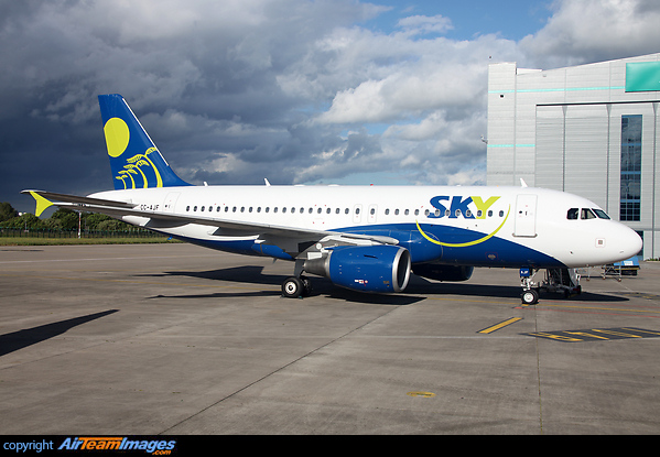 Awaiting delivery for the Chilean Airline. Airbus A319-111