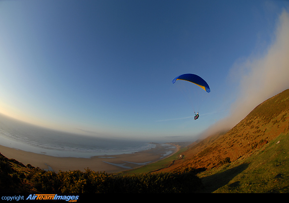 Rhossili is often voted, by those who partake of this sport, as one of the best places to enjoy hang gliding and paragliding in Wales; Taking off from Rhossili Down and soaring over the expanse of Rhossili Bay. Paraglider