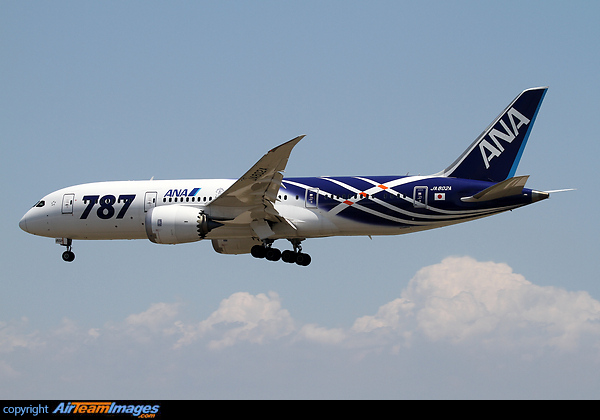 Boeing 787-8 Dreamliner Boeing 787-8 Dreamliner