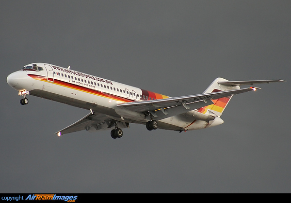 McDonnell Douglas DC-9-32 McDonnell Douglas DC-9-32