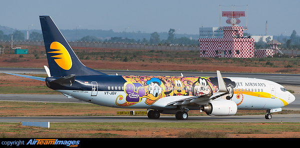 The brand new Jet Airways Disney Channel logo jet. Boeing 737-85R