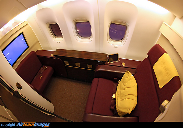 Leased from Jet Airways Boeing 777-35R/ER