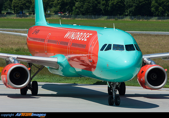 With FC Dynamo Kiev on board! Airbus A321-231