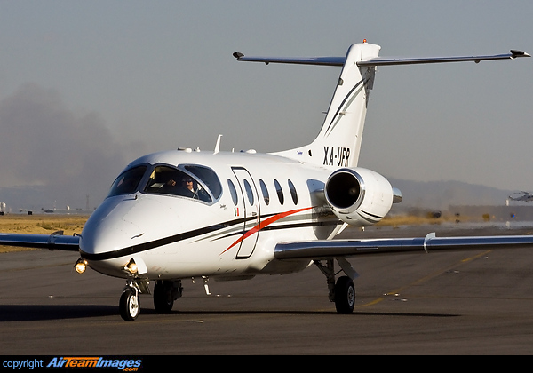 Raytheon Hawker 400XP Raytheon Hawker 400XP