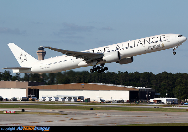 Boeing 777-312/ER Boeing 777-312/ER