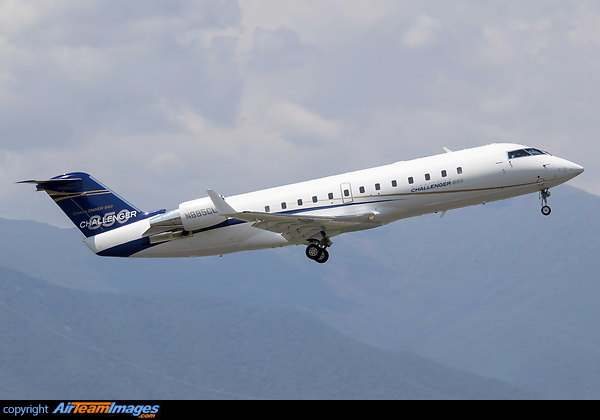 Operated by Averitt Air Charter Bombardier Challenger 850
