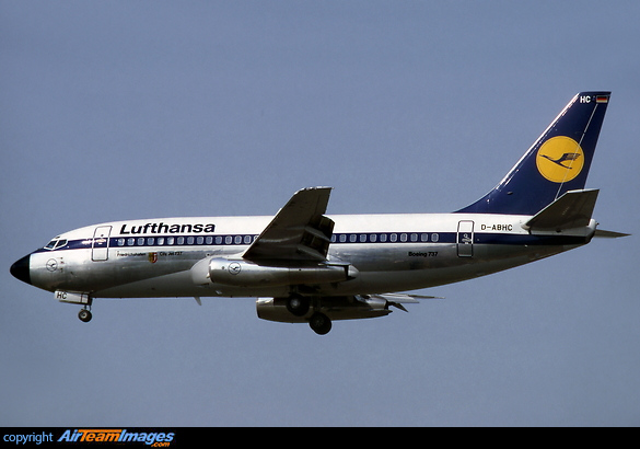 Boeing 737-230/Adv Boeing 737-230/Adv