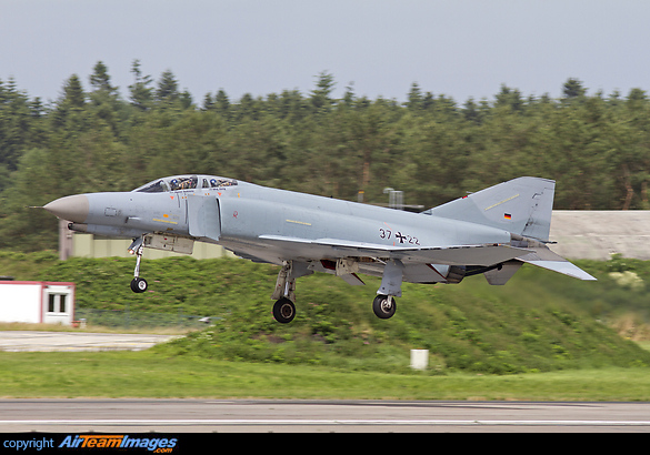 Open Day at Wittmund Airbase to mark the retirement of the McDonnell Douglas F4 Phantom from German Airforce service. F-4F Phantom II