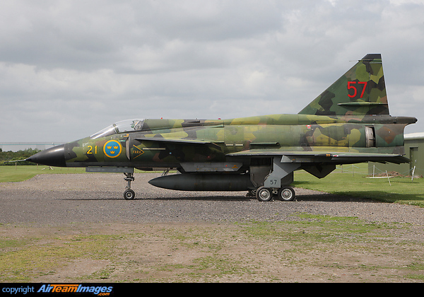 Former F21 Lulea based AJSH-37 outside the Museum. Saab AJSH-37 Viggen