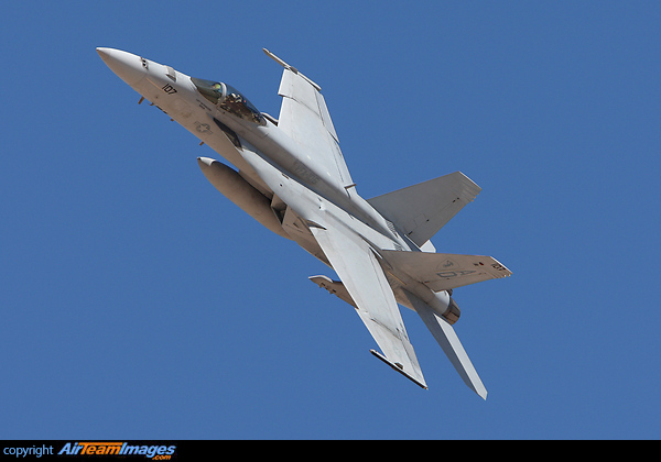 FA-18E 166423 of VF-106 Gladiators at El Centro Boeing F/A-18E Super Hornet