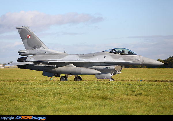 F-16CJ Fighting Falcon F-16CJ Fighting Falcon