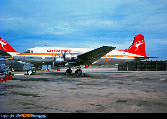 Douglas DC-4-1009 Douglas DC-4-1009
