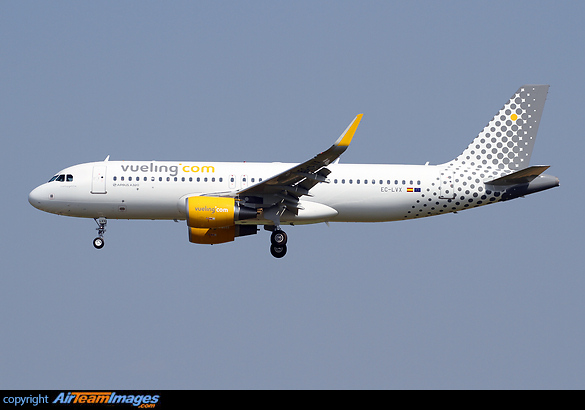 Airbus A320-214 Airbus A320-214
