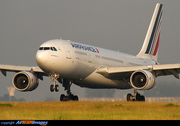 Airbus A330-203 Airbus A330-203