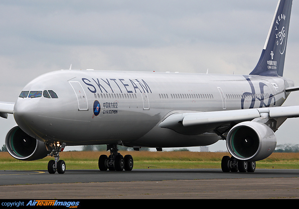 Airbus A330-323X Airbus A330-323X