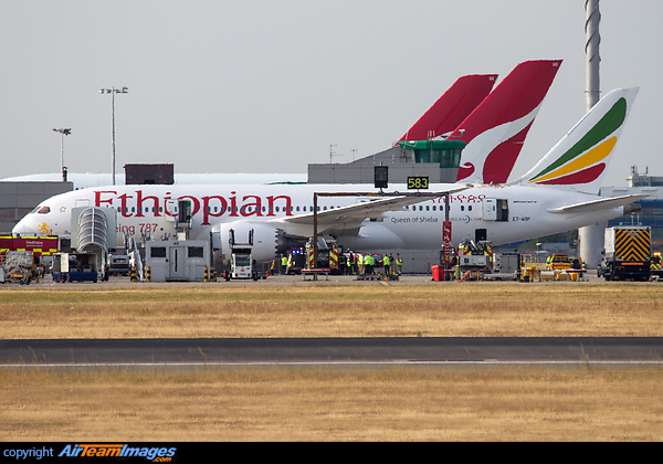 A fire on a parked Ethiopian Airlines Boeing 787 Dreamliner plane has forced both runways at Heathrow Airport to close.
No injuries were reported and nobody was on board the aircraft, which was stationed at a remote parking stand.
It had been there for more than eight hours before smoke was detected, Ethiopian Airlines said. Boeing 787-8 Dreamliner
