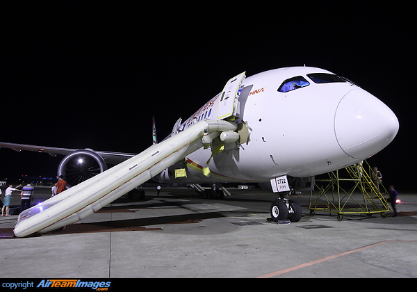 Boeing 787-8 Dreamliner Boeing 787-8 Dreamliner