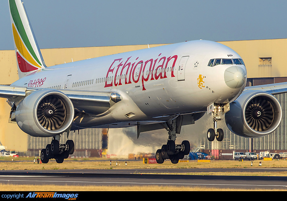 Boeing 777-260/LR Boeing 777-260/LR