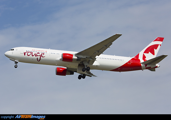 Boeing 767-33A/ER Boeing 767-33A/ER