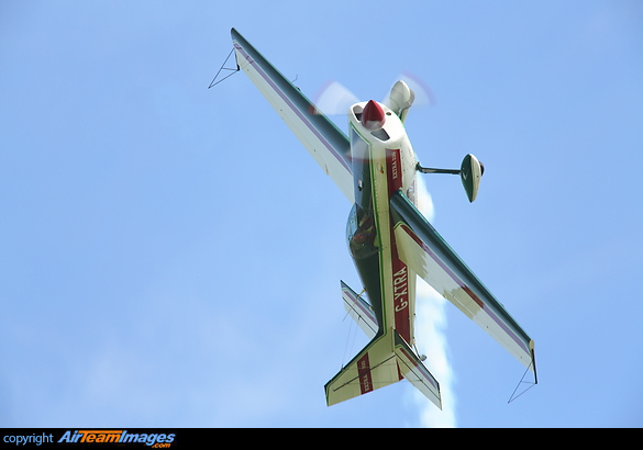 G-XTRA Blitzing the Skys at Breightons Summer Buckerfest 2013 Extra EA-230